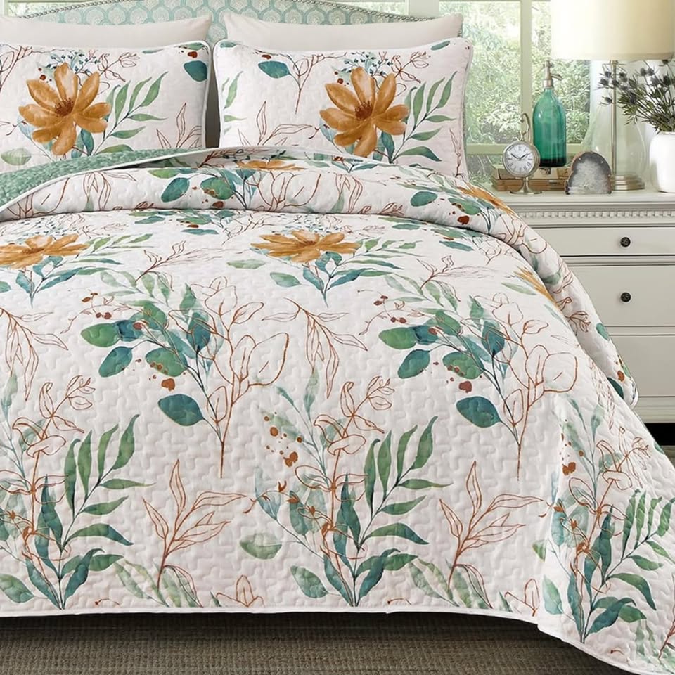 3-Piece Botanical Sage Green & Golden Leaves Quilt Set