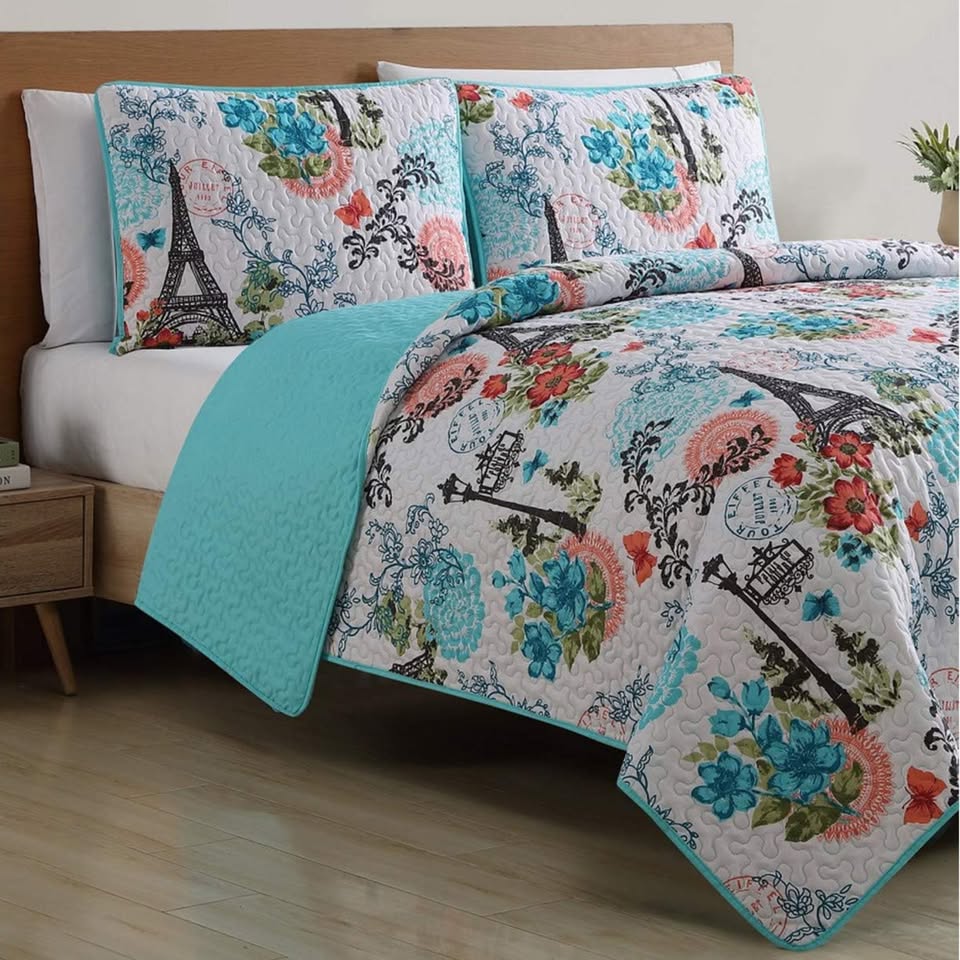 3-Piece Reversible Aqua Blue Eiffel Tower Quilt Set