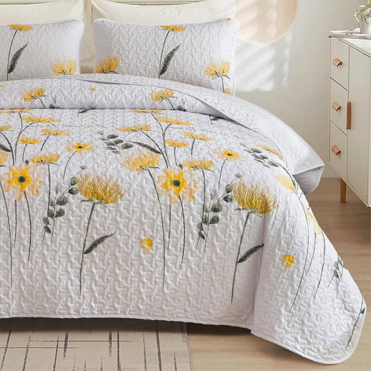 3-Piece Yellow Floral "A Sweet Dream" Quilt Set